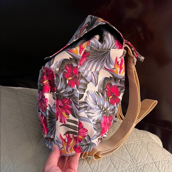?BALI Floral Print Backpack - Actual Souvenir from Bali ? main image 10
